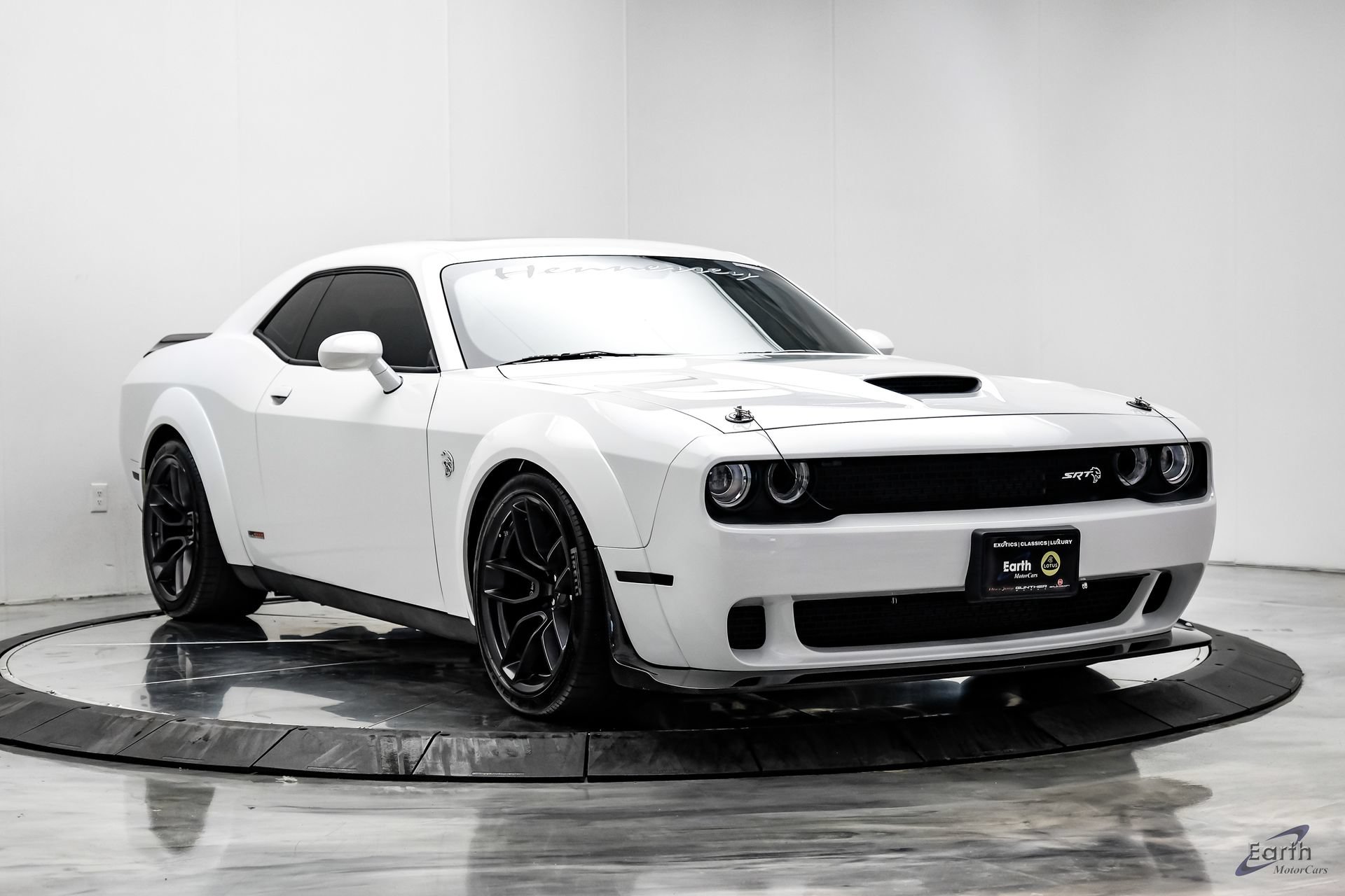 Used 2018 Dodge Challenger SRT Hellcat RWD image 28