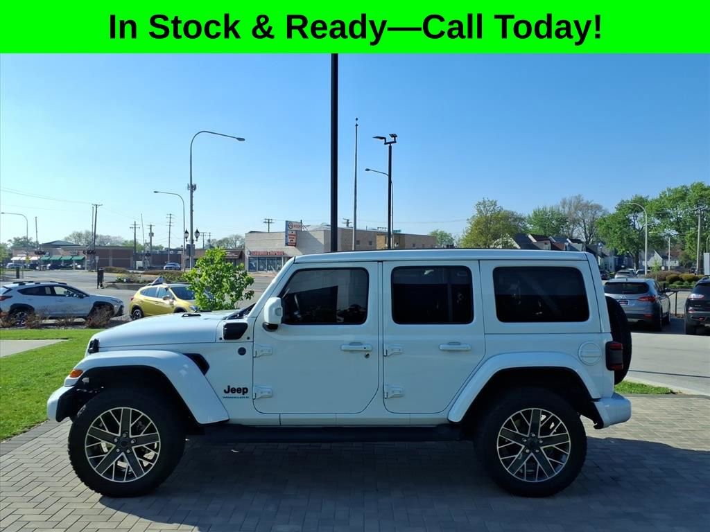 Used 2024 Jeep Wrangler High Altitude AWD/4WD image 4