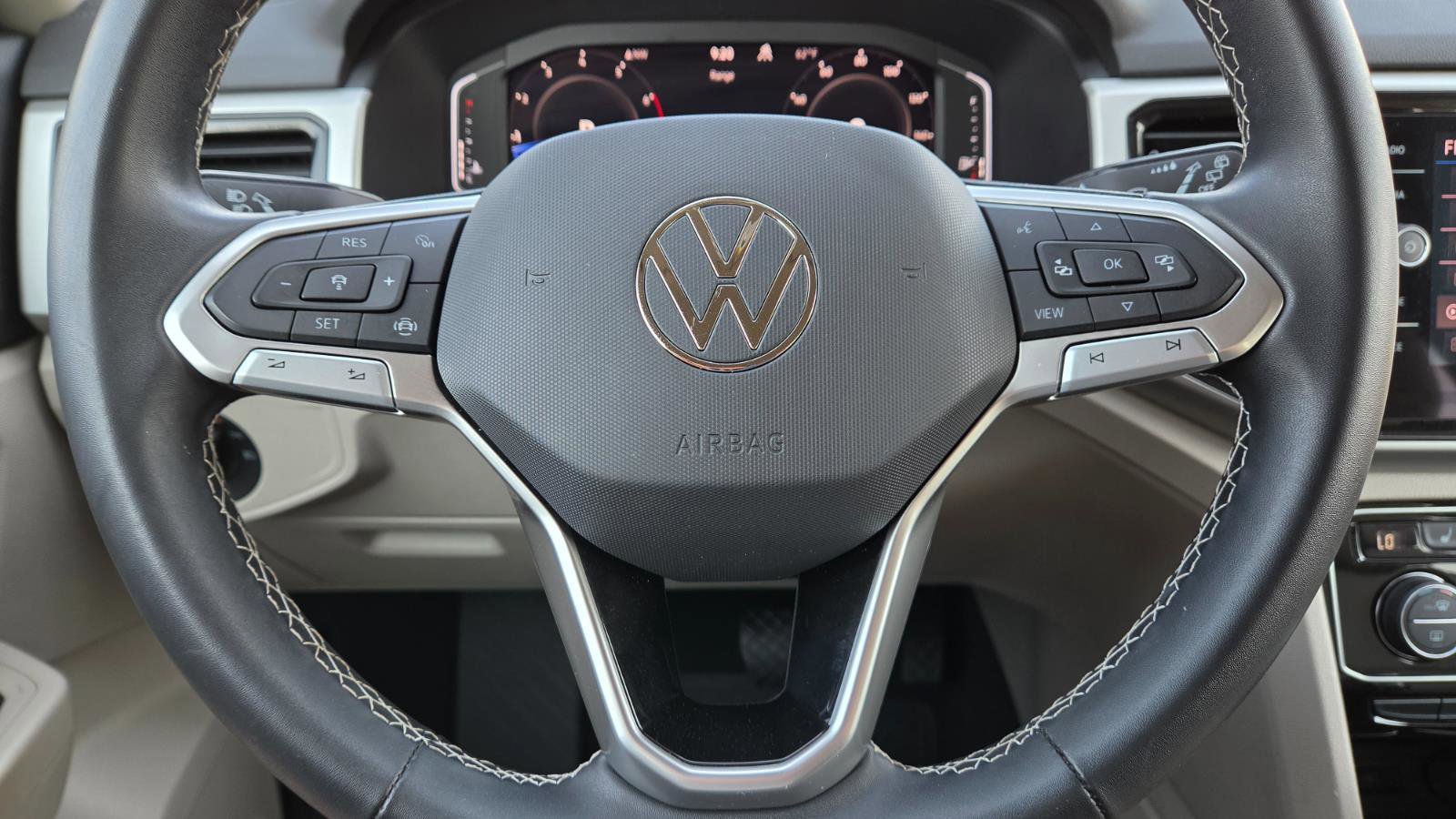 Certified 2022 Volkswagen Atlas SE image 9