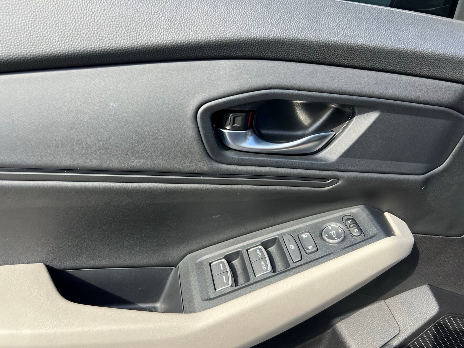 Used 2025 Honda Accord SE image 24