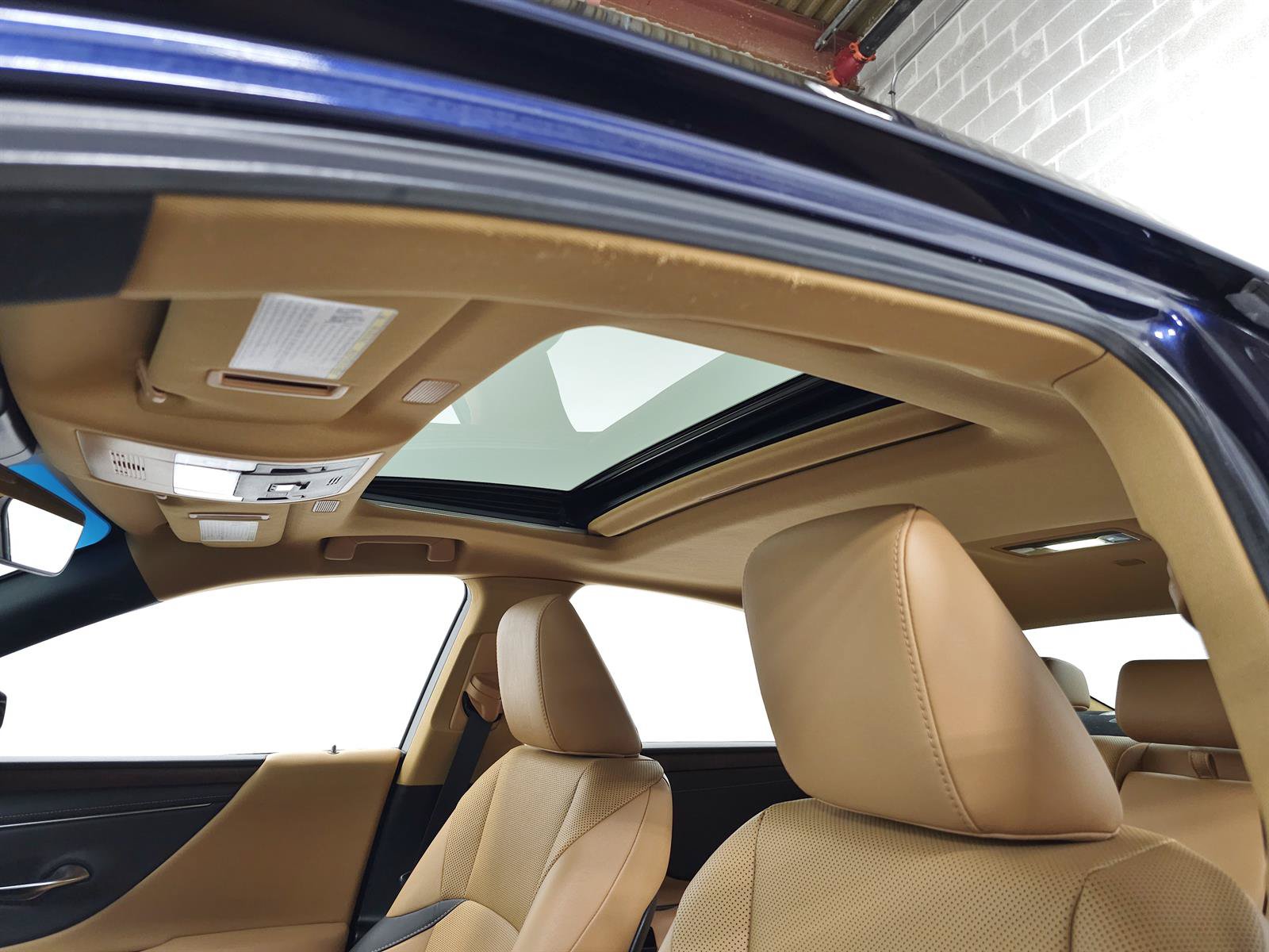 Used 2022 Lexus ES 350 w/ Premium Package FWD image 17