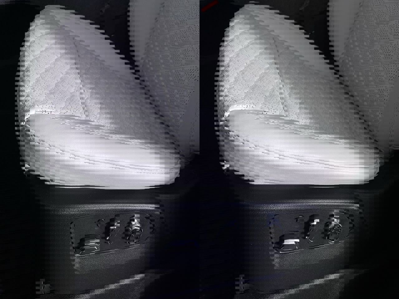 New 2025 Cadillac Escalade Sport Platinum w/ LPO, ONYX Package image 10