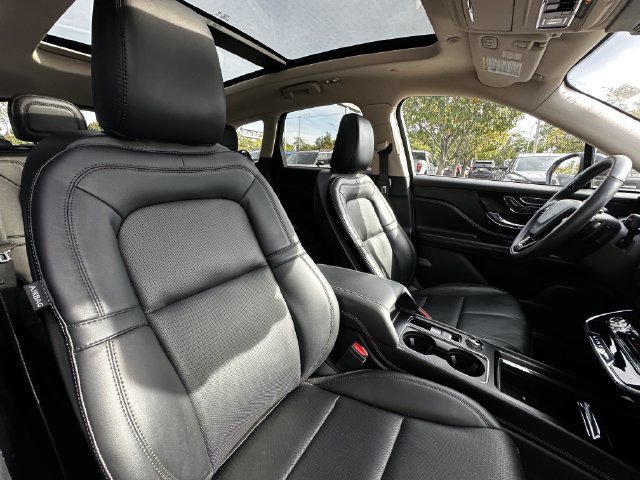 Certified 2023 Lincoln Corsair AWD w/ Equipment Group 101A image 35