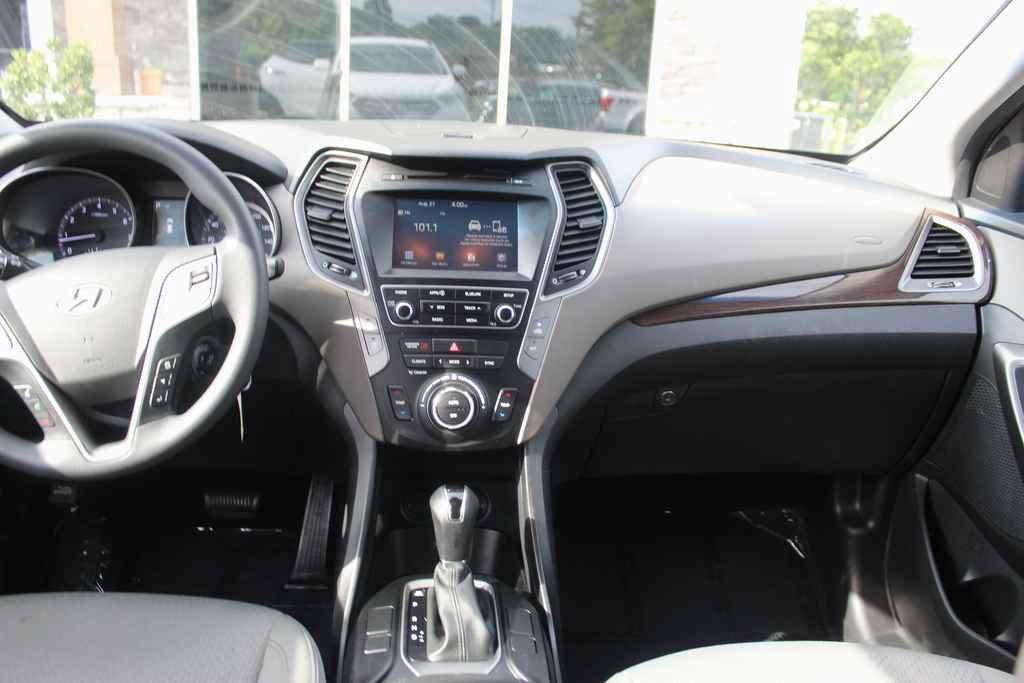 Used 2017 Hyundai Santa Fe Sport AWD/4WD image 29