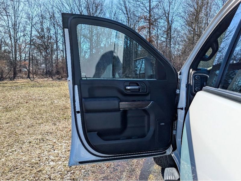 Used 2022 Chevrolet Silverado 2500 High Country AWD/4WD image 10