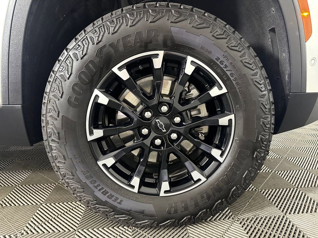 Used 2024 Chevrolet Traverse Z71 w/ Enhanced Driving Package image 31