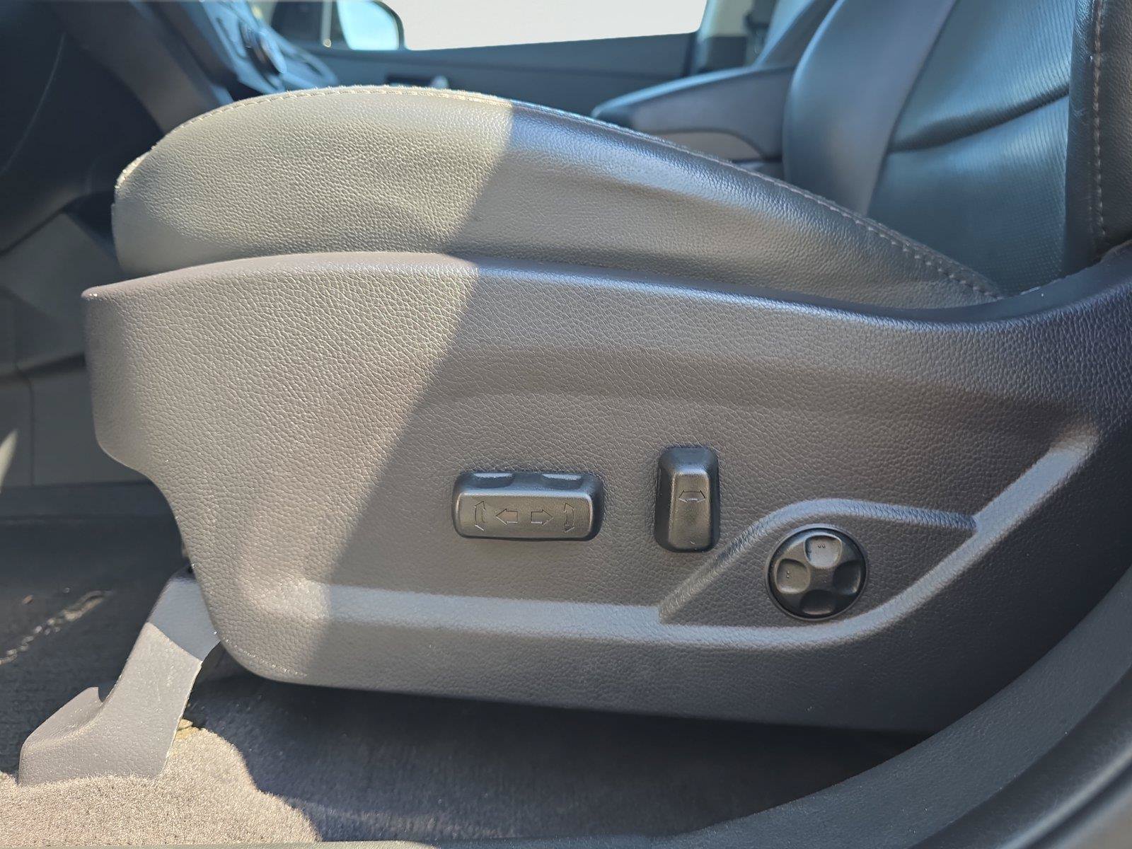 Used 2018 Hyundai Santa Fe Sport FWD image 39