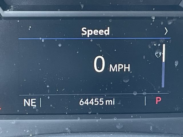 Used 2023 Cadillac XT4 Luxury w/ Cold Weather Package FWD image 15