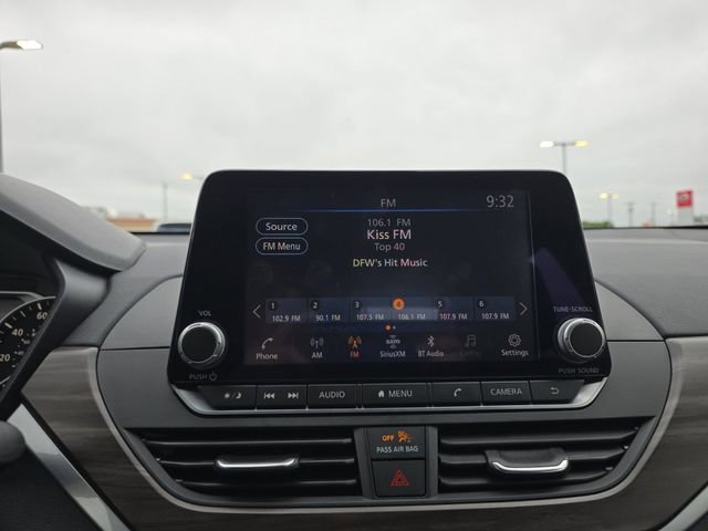 Used 2023 Nissan Altima 2.5 SV FWD image 8