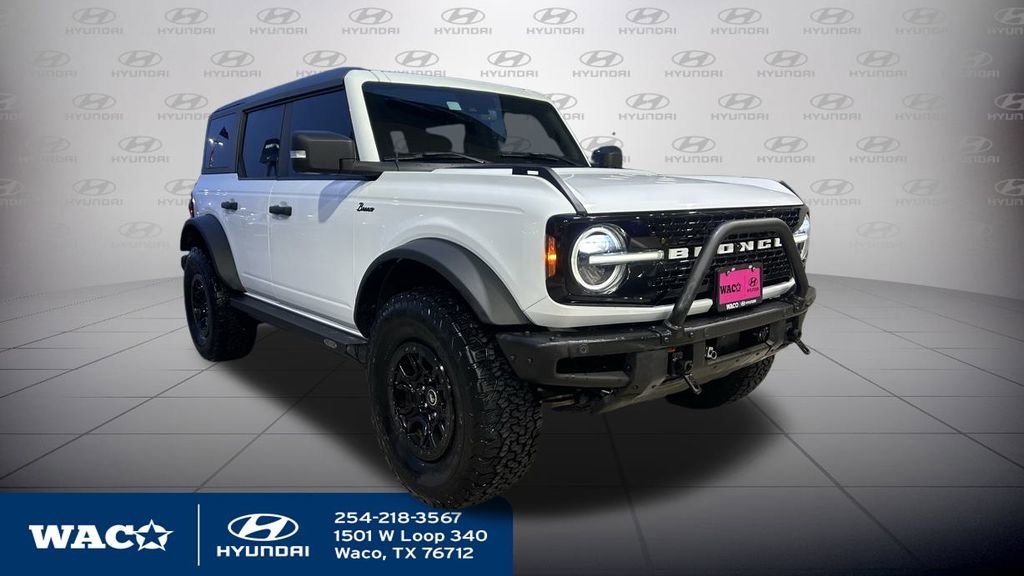Used 2022 Ford Bronco Wildtrak image 3