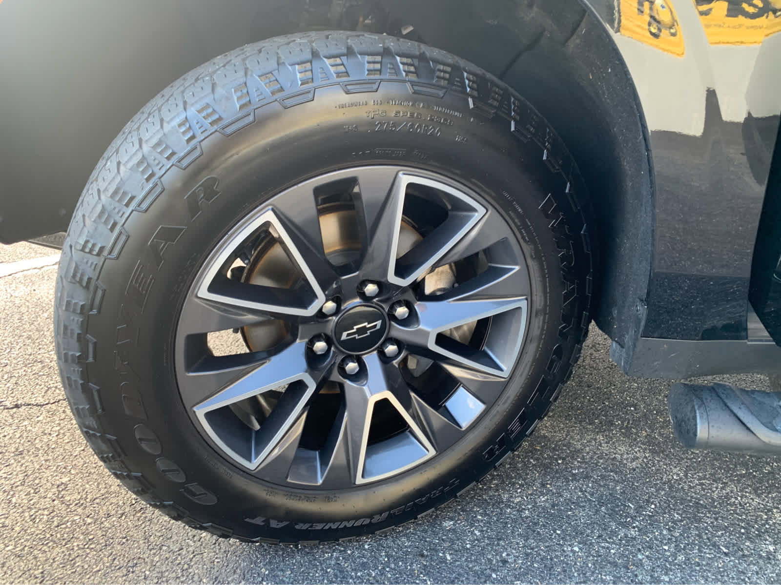 Used 2021 Chevrolet Tahoe Z71 w/ Z71 Signature Package image 8