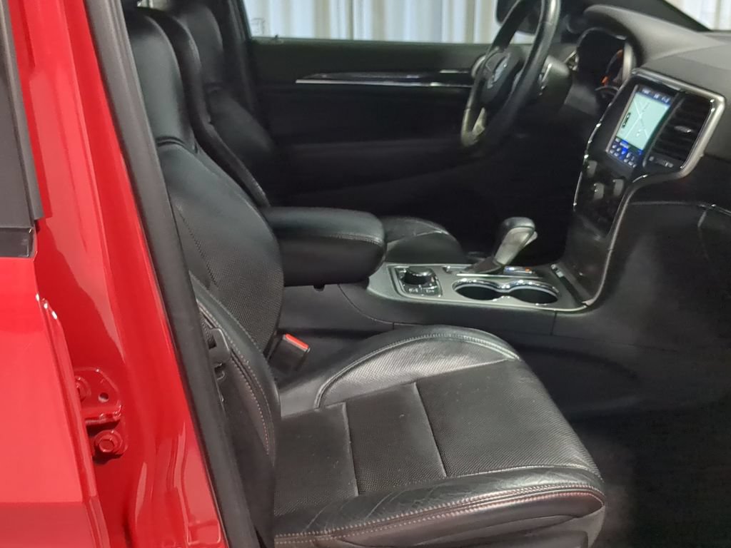 Used 2018 Jeep Grand Cherokee Trailhawk w/ Trailhawk Luxury Group AWD/4WD image 28