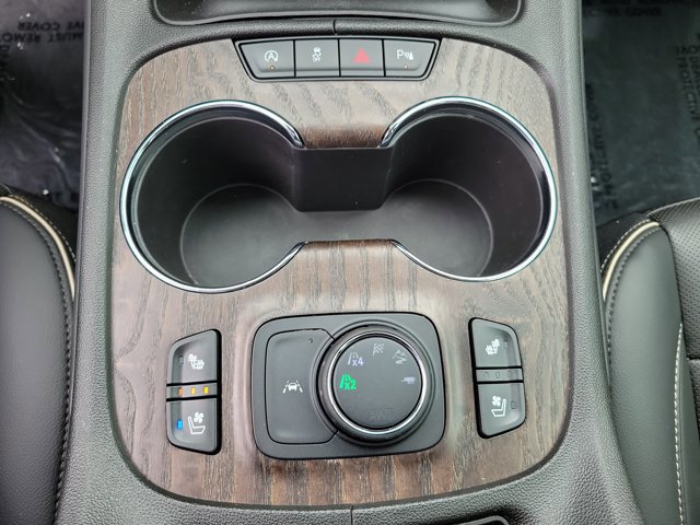 Used 2023 GMC Acadia Denali w/ Denali Ultimate Package AWD/4WD image 23