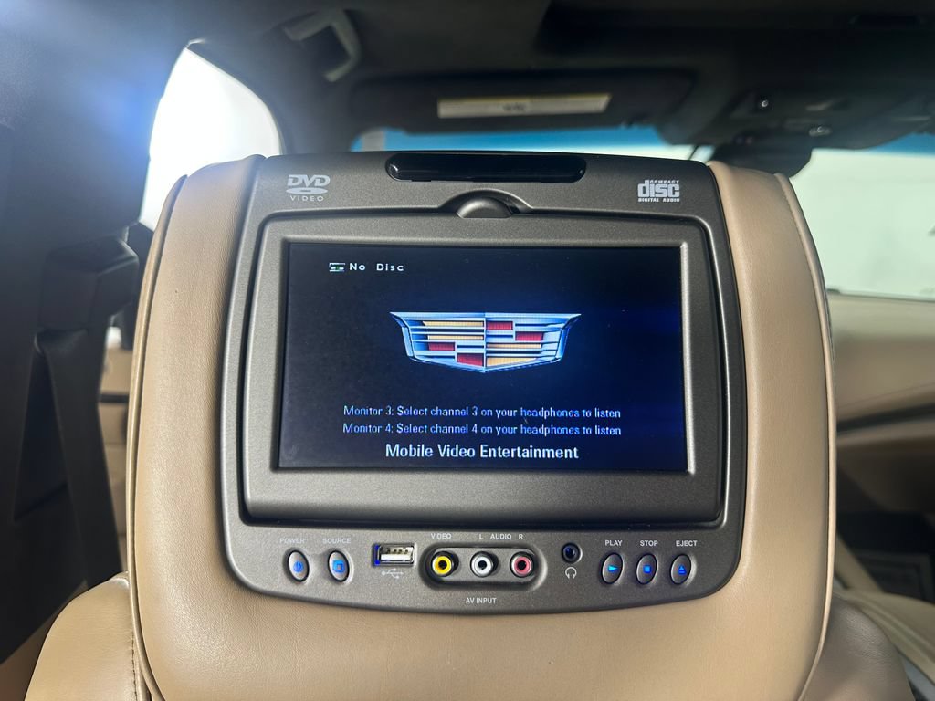 Used 2018 Cadillac Escalade ESV Platinum AWD/4WD image 27