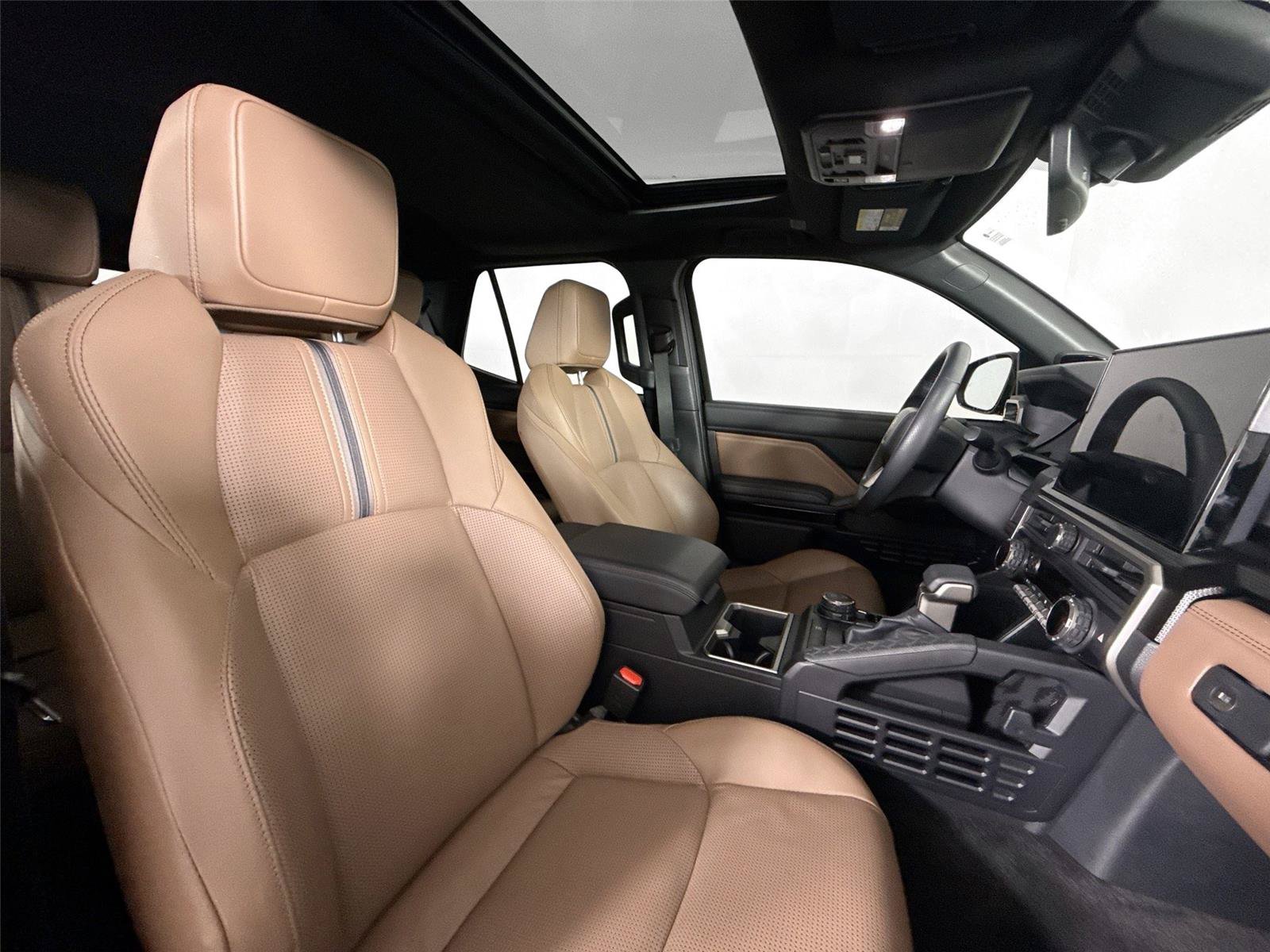 Certified 2025 Toyota 4Runner Limited AWD/4WD image 42