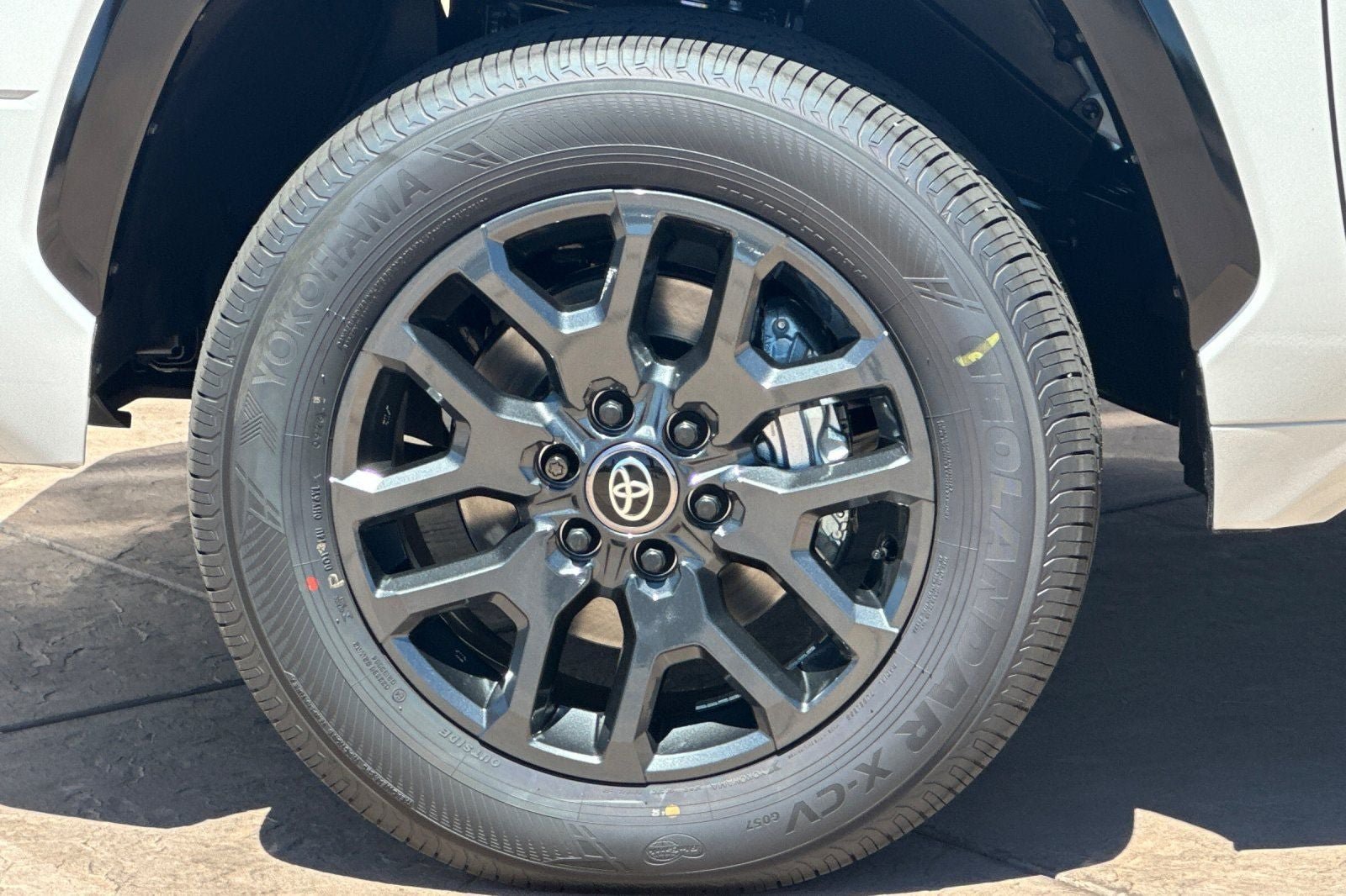 New 2026 Toyota Tundra Platinum AWD/4WD image 32