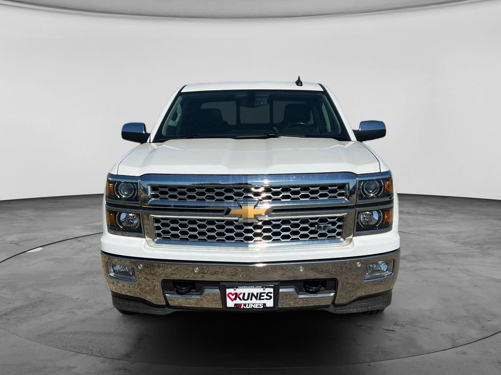 Used 2015 Chevrolet Silverado 1500 LTZ w/ LTZ Plus Package AWD/4WD image 2