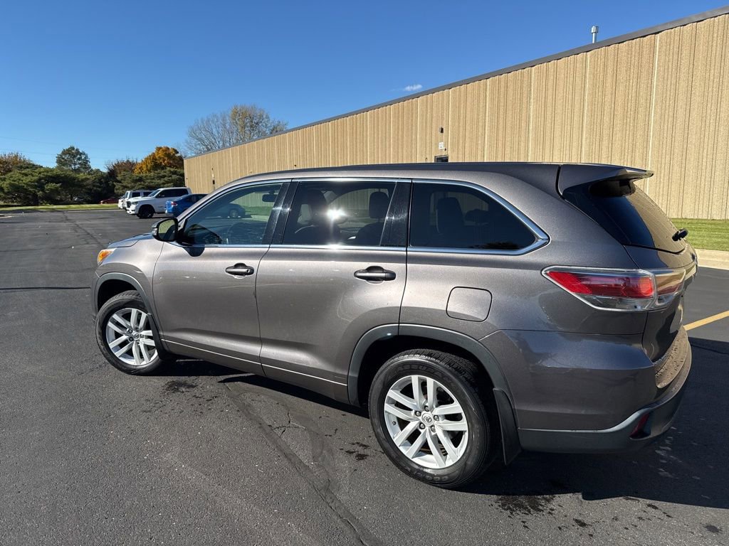Used 2015 Toyota Highlander Plus image 5