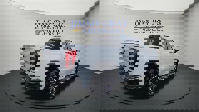 Used 2024 GMC Sierra 1500 SLT w/ SLT Premium Plus Package image 3