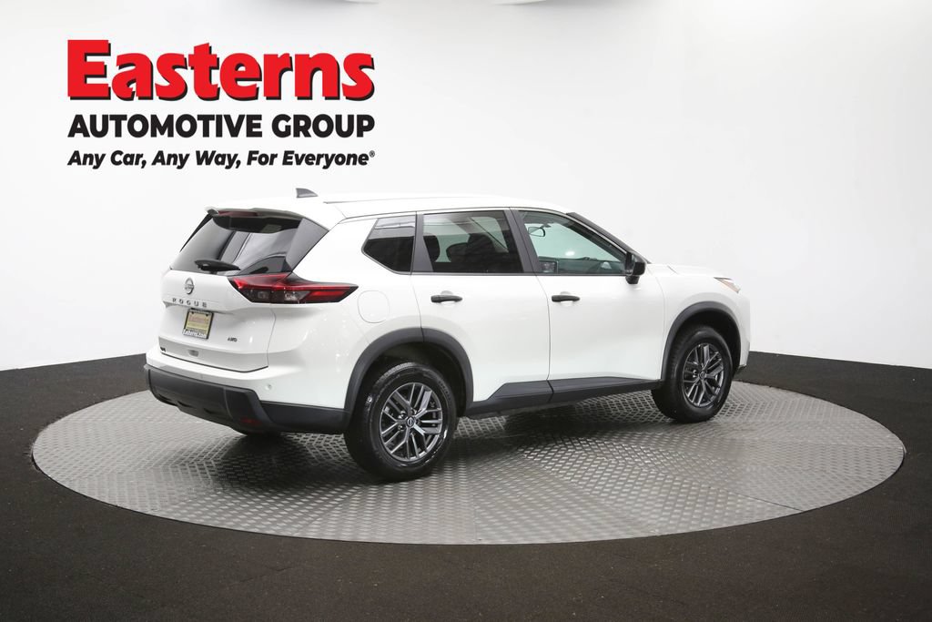 Used 2024 Nissan Rogue S AWD/4WD image 42