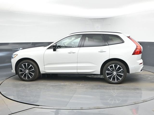 Used 2023 Volvo XC60 B5 Plus w/ Climate Package image 5