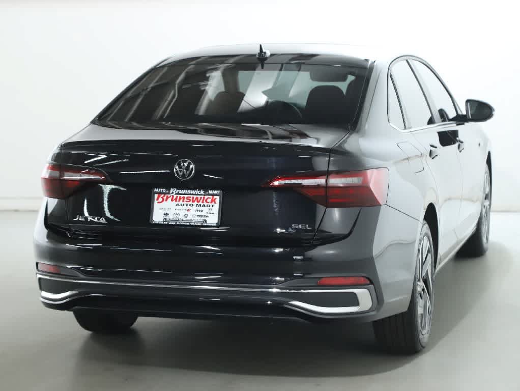 Certified 2024 Volkswagen Jetta SEL FWD image 46