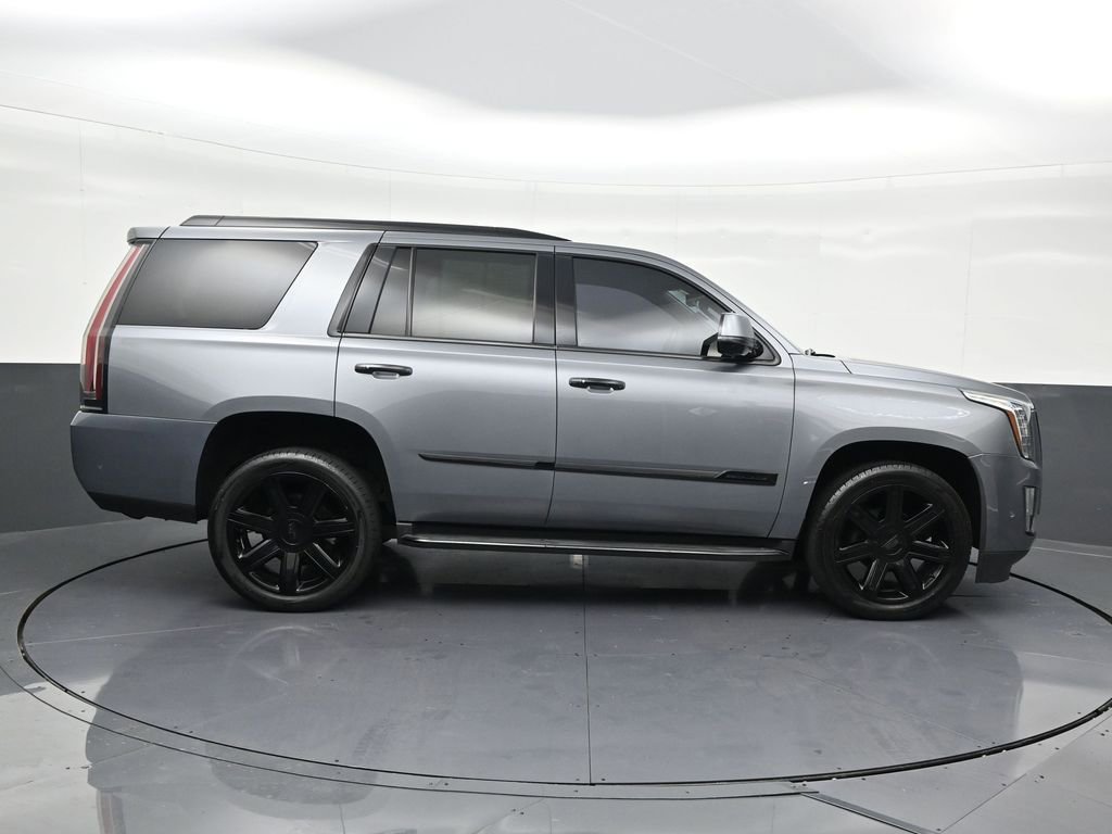 Used 2020 Cadillac Escalade Luxury image 7