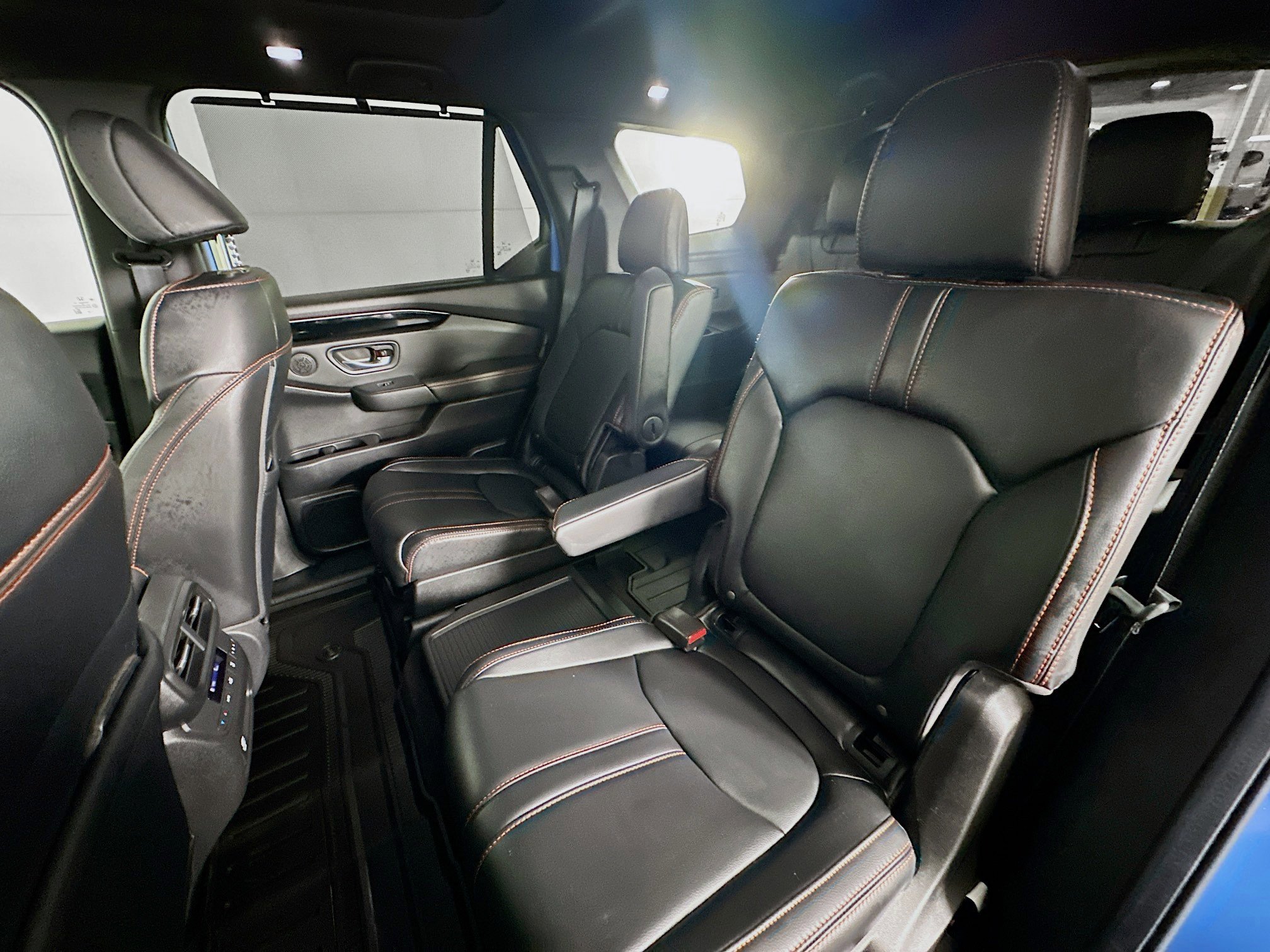 Used 2025 Honda Pilot TrailSport image 27