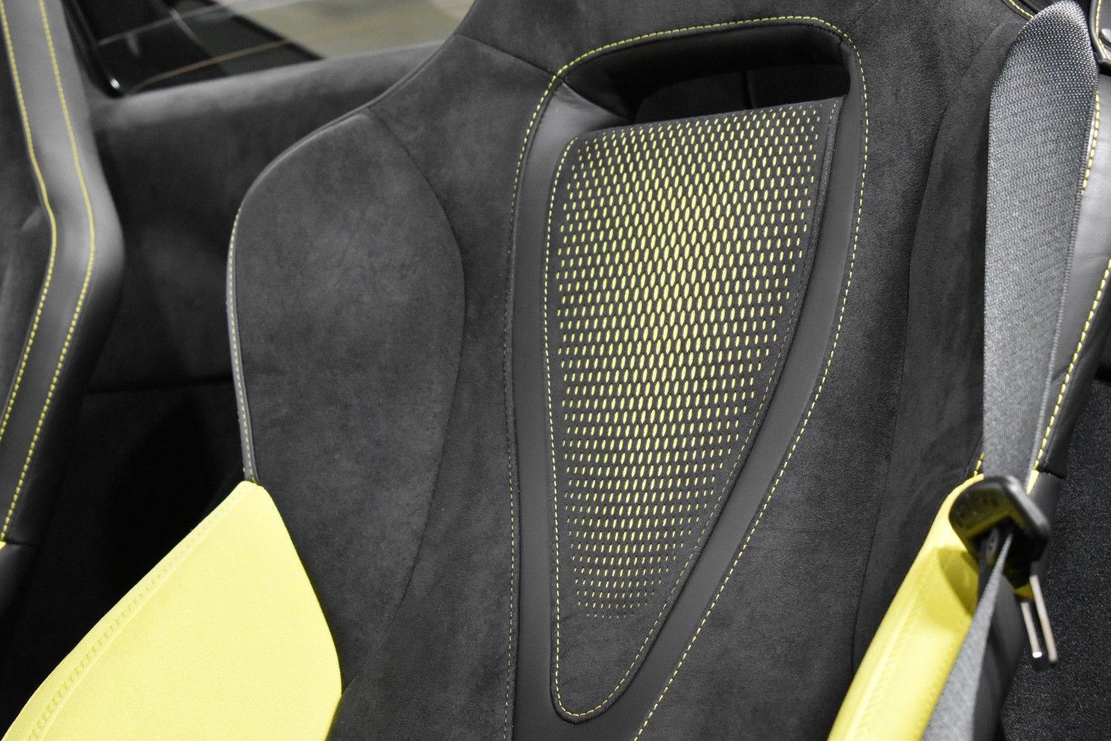 New 2027 McLaren 750S Spider RWD image 28