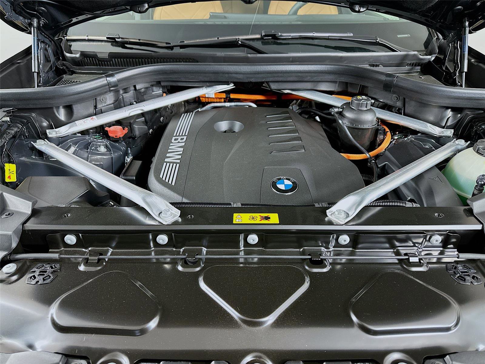 New 2026 BMW X5 xDrive50e w/ M Sport Package image 31