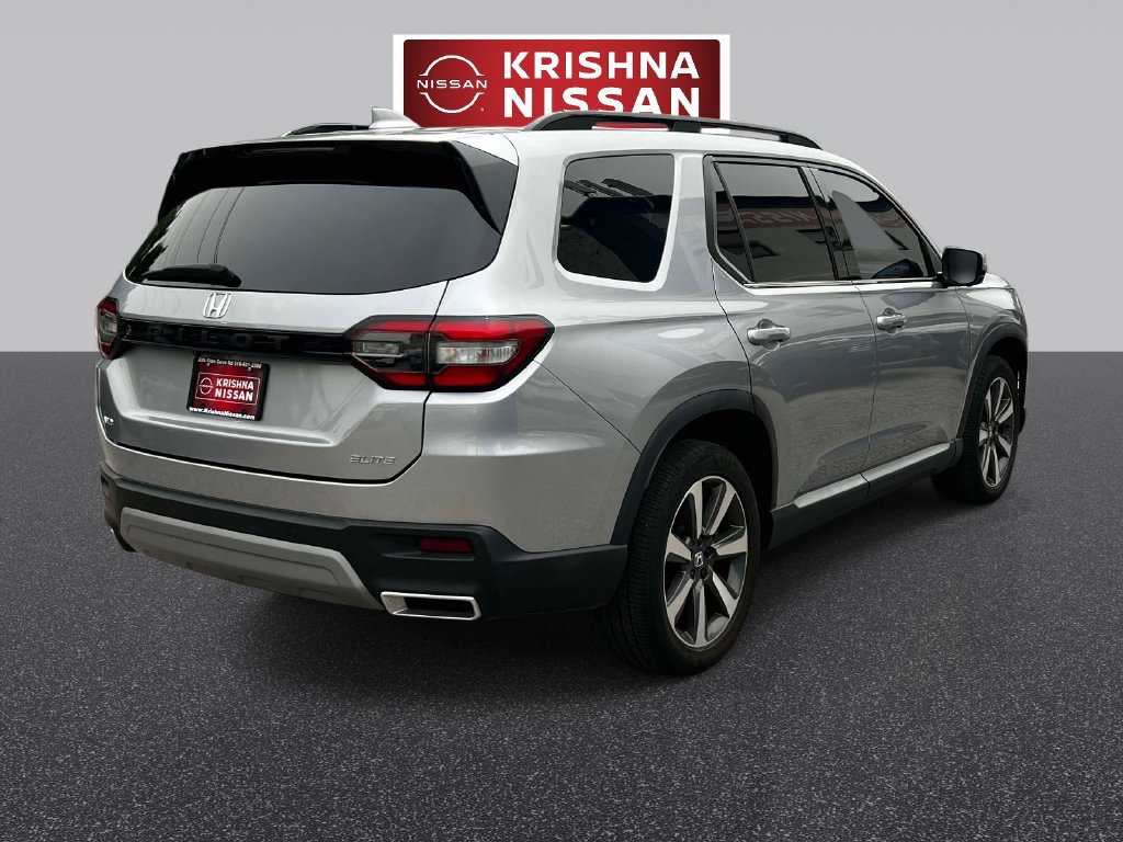 Used 2023 Honda Pilot Elite image 6