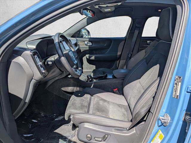 Certified 2023 Volvo C40 P8 Recharge Ultimate w/ Protection Package Premier AWD/4WD image 17