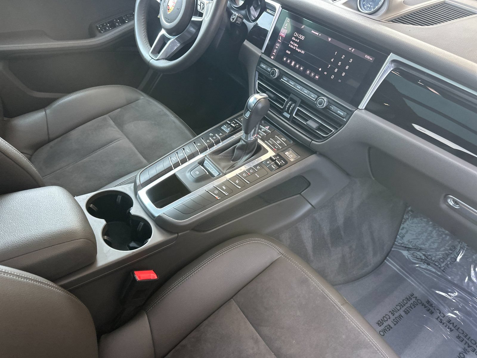 Used 2019 Porsche Macan AWD/4WD image 16