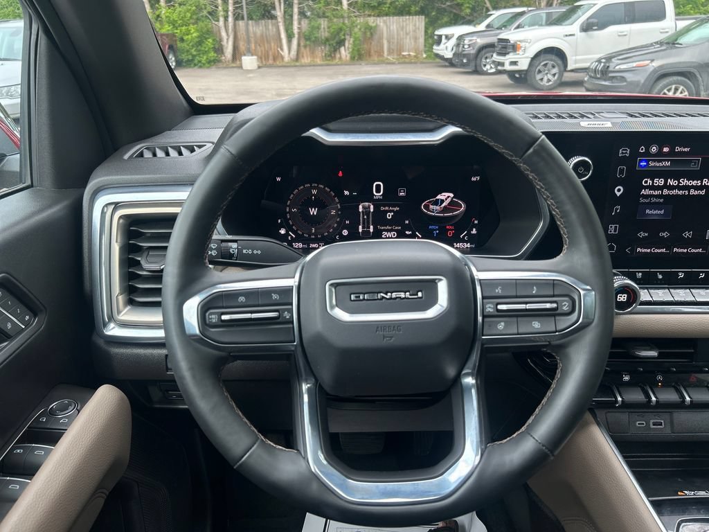 Used 2025 GMC Canyon Denali AWD/4WD image 22