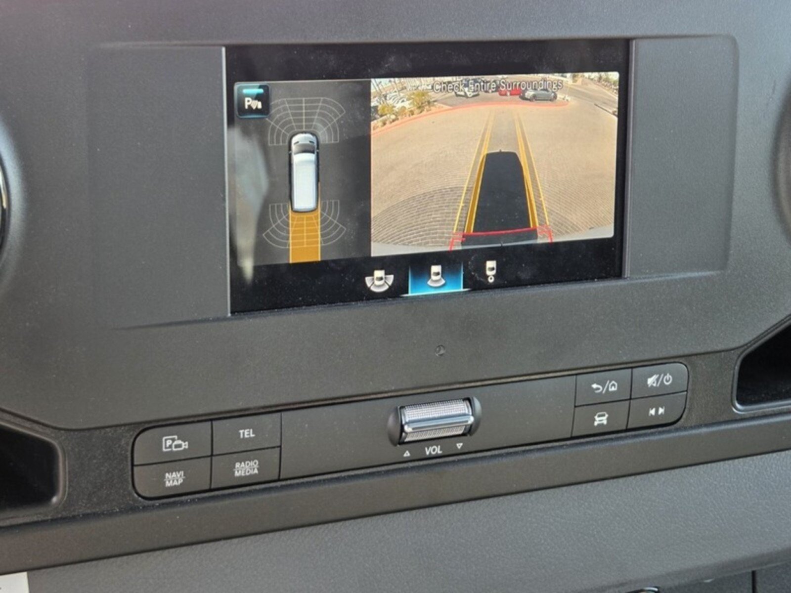 Used 2024 Mercedes-Benz Sprinter 4500 image 31