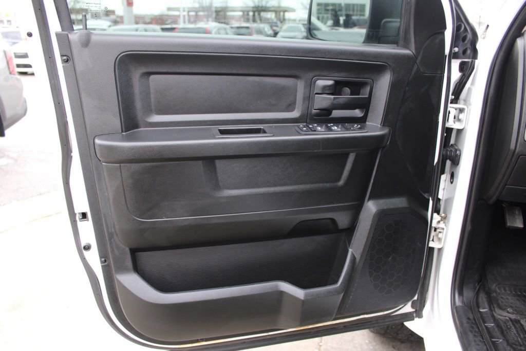 Used 2019 RAM 1500 Express w/ Express Value Package image 16
