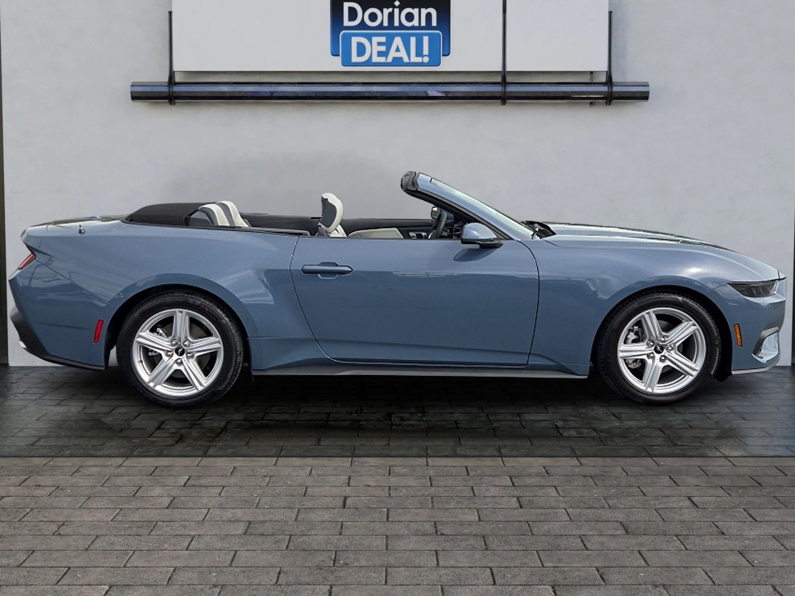 Used 2026 Ford Mustang Premium RWD image 2
