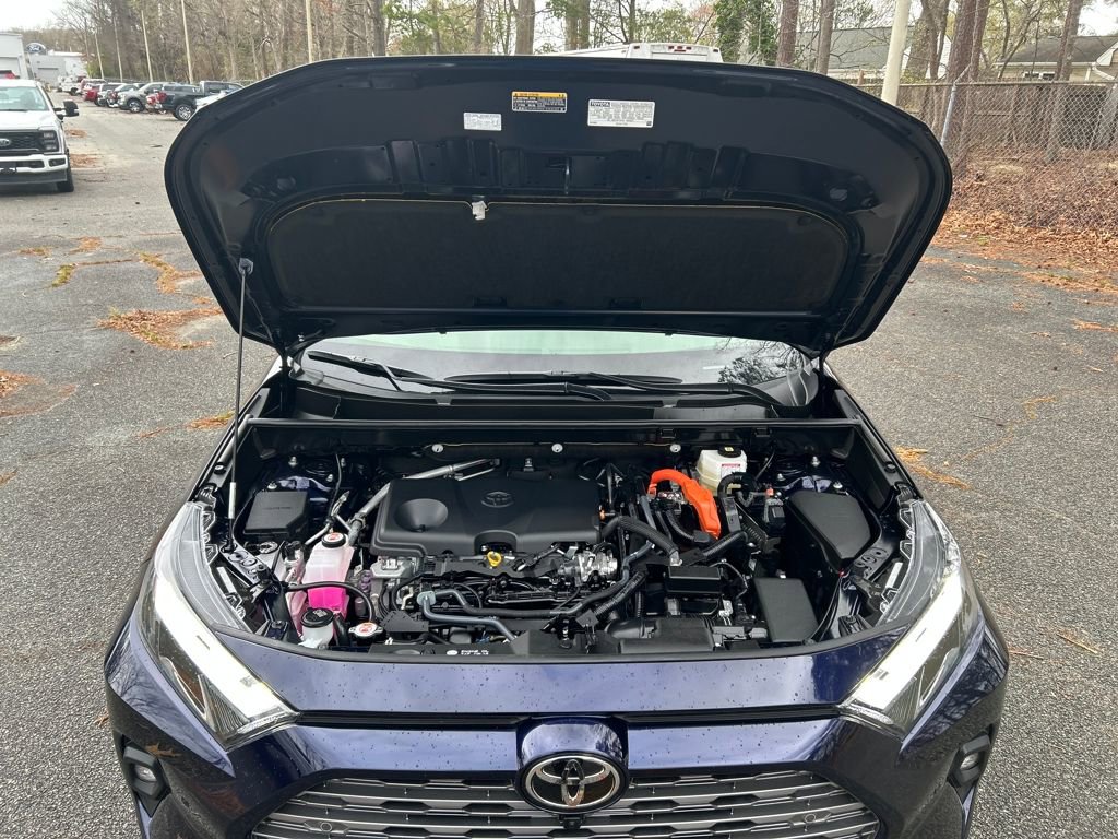 Used 2025 Toyota RAV4 Limited w/ Advanced Technology Package image 24