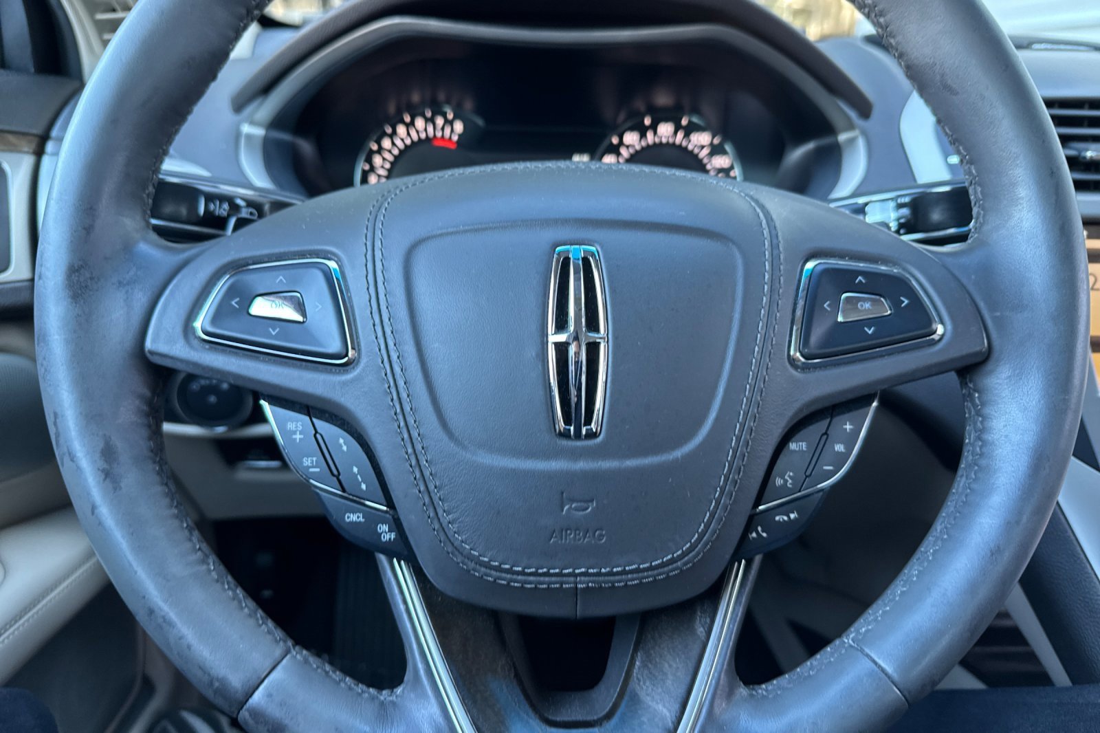 Used 2018 Lincoln MKZ Reserve w/ Luxury Package image 23
