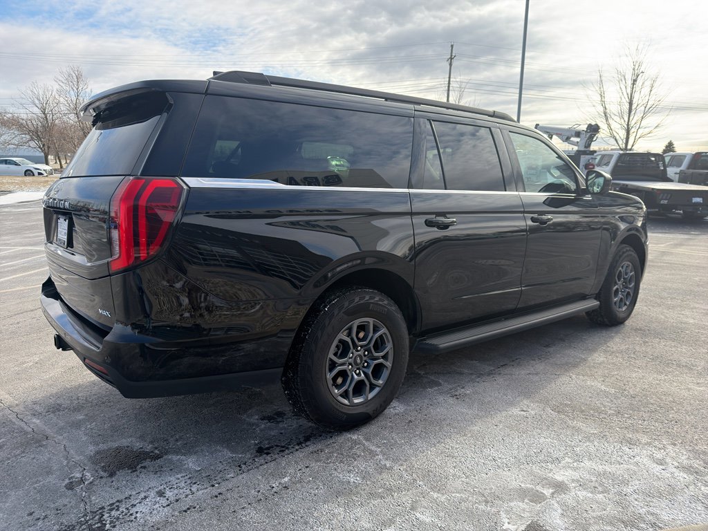 Used 2025 Ford Expedition Max Active AWD/4WD image 6