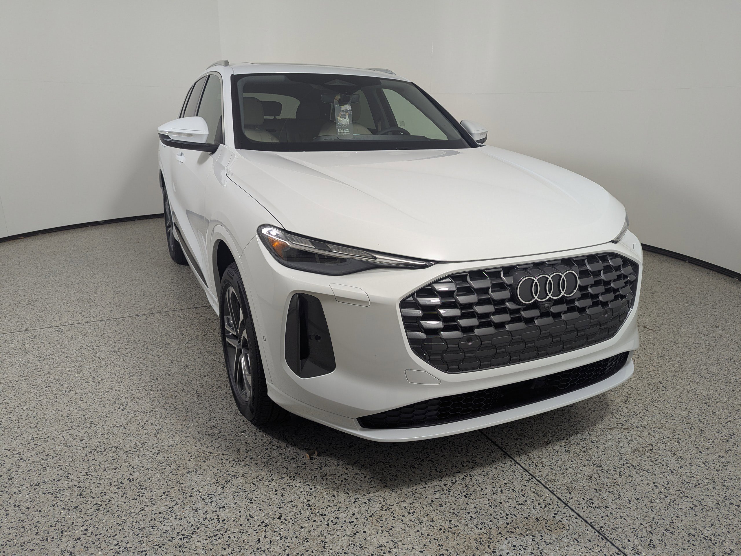 New 2025 Audi Q5 Premium
