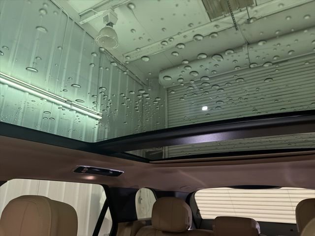 Used 2024 Land Rover Range Rover Sport SE image 38