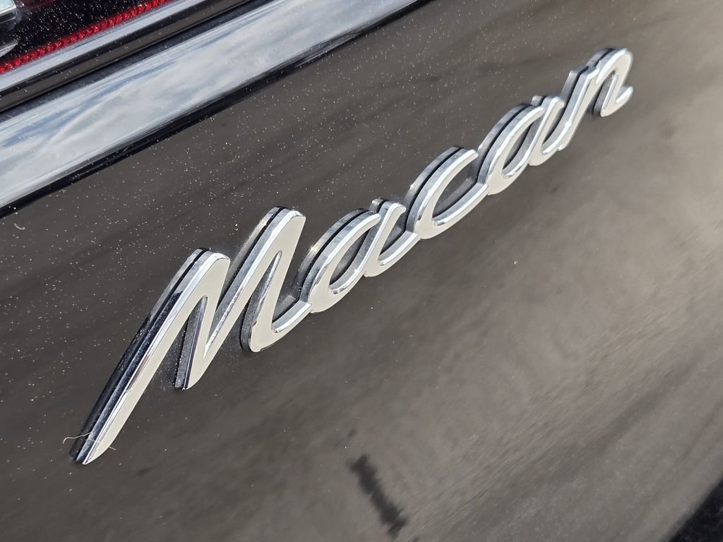 Used 2020 Porsche Macan Base image 14