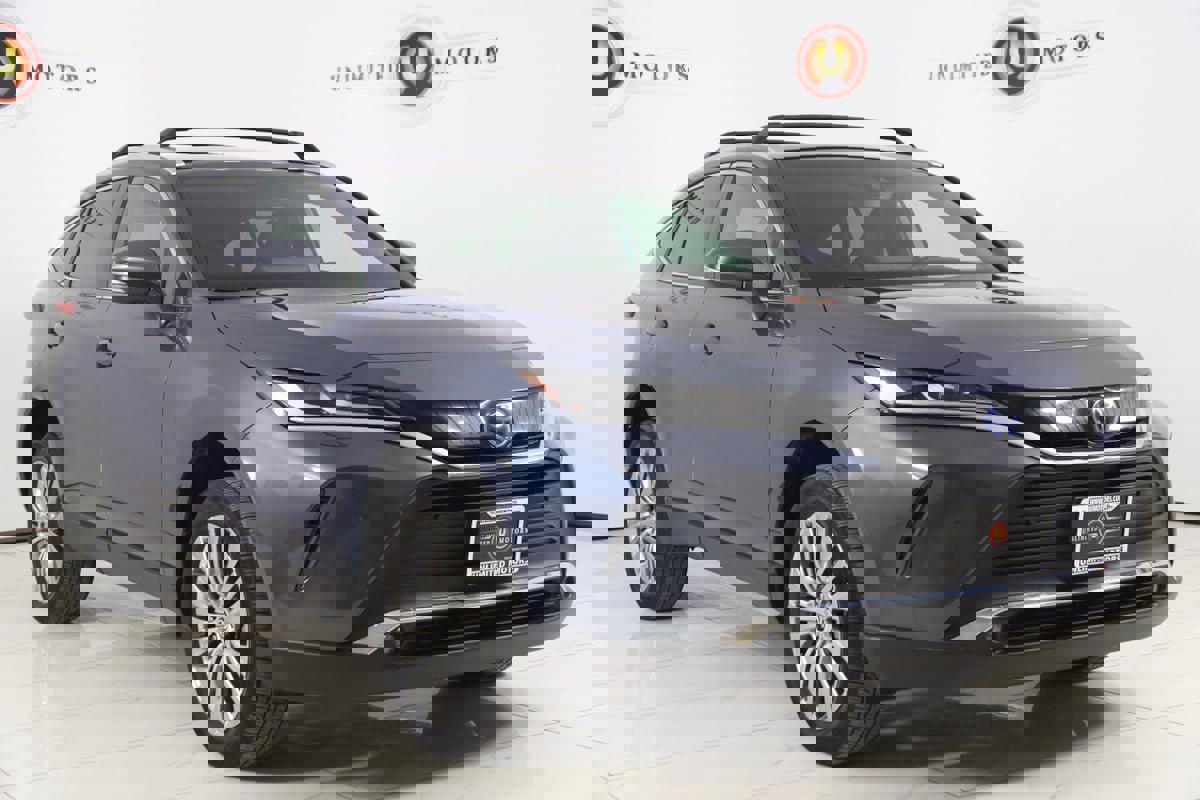 Used 2023 Toyota Venza XLE image 20