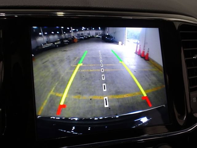 Used 2021 Jeep Grand Cherokee Limited image 10