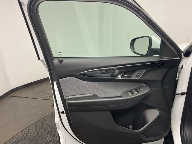 New 2026 Chevrolet TrailBlazer LT w/ Driver Confidence Package FWD image 9