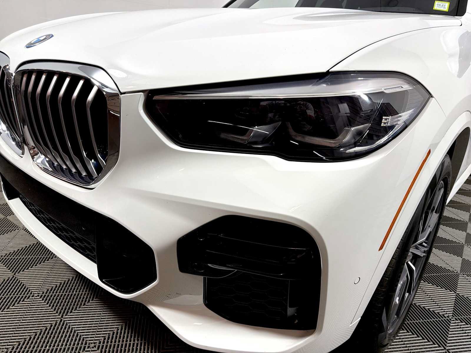 Used 2023 BMW X5 xDrive45e w/ M Sport Package AWD/4WD image 26