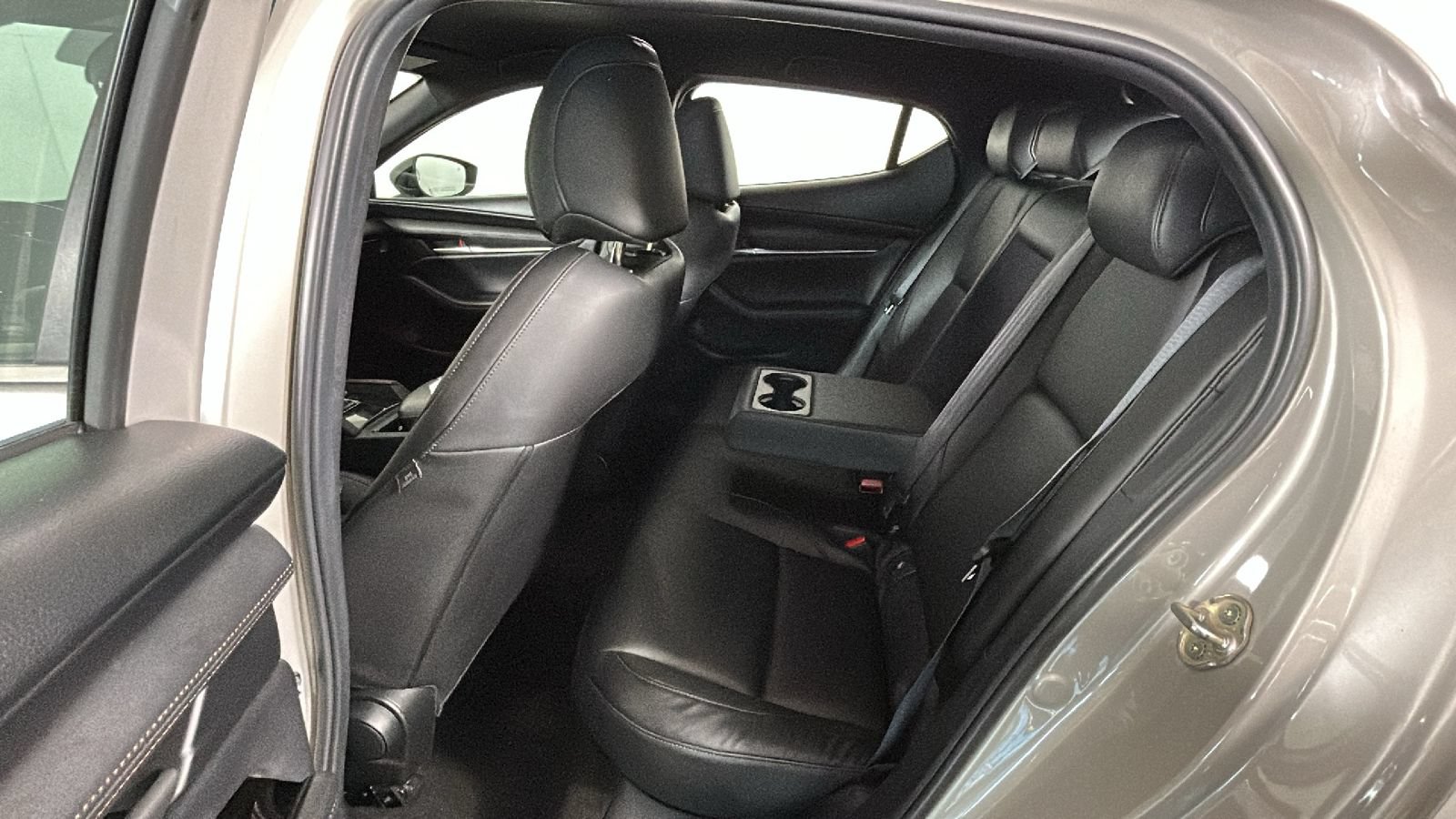 Used 2024 MAZDA MAZDA3 s FWD image 31