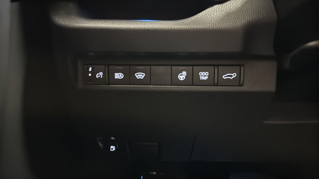 Used 2023 Toyota RAV4 XSE w/ Weather Package AWD/4WD image 31