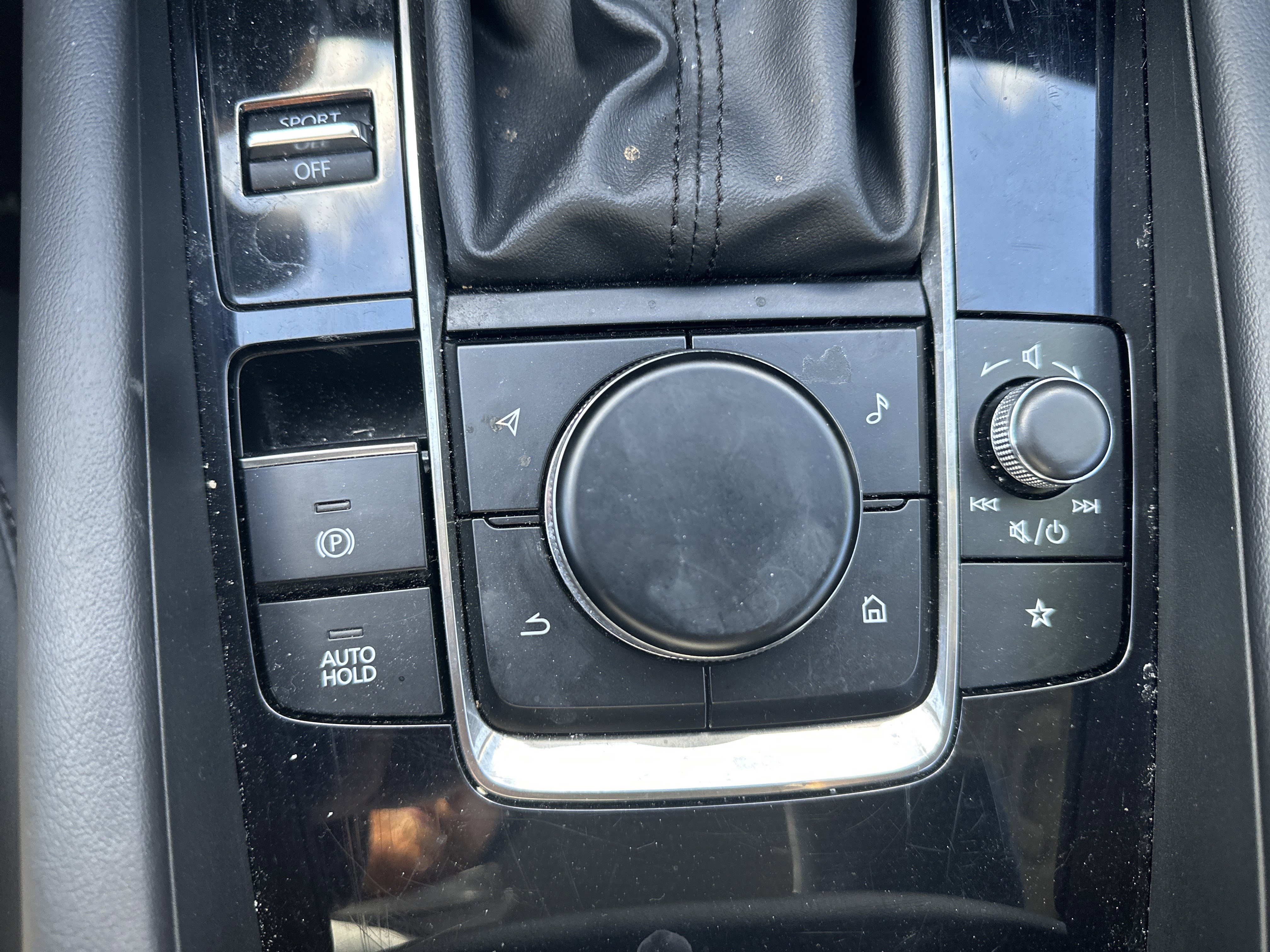 Used 2025 MAZDA MAZDA3 s image 30